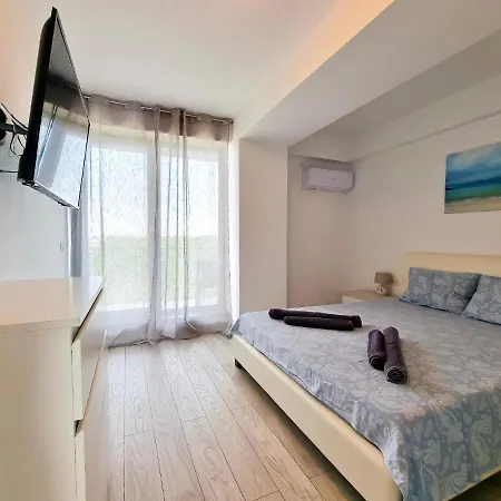 Frontal View - Dream - Beach Mamaia * Năvodari